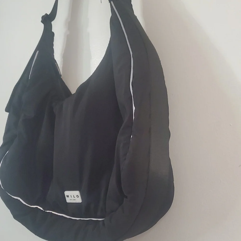Wilo Active Crescent Bag Black White Travel Gym & Train - Picture 4 of 12